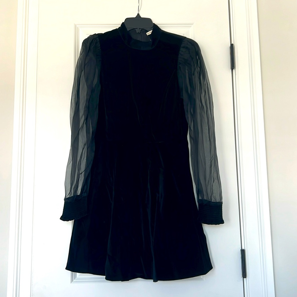Alice and Olivia Velvet Dress Never Worn